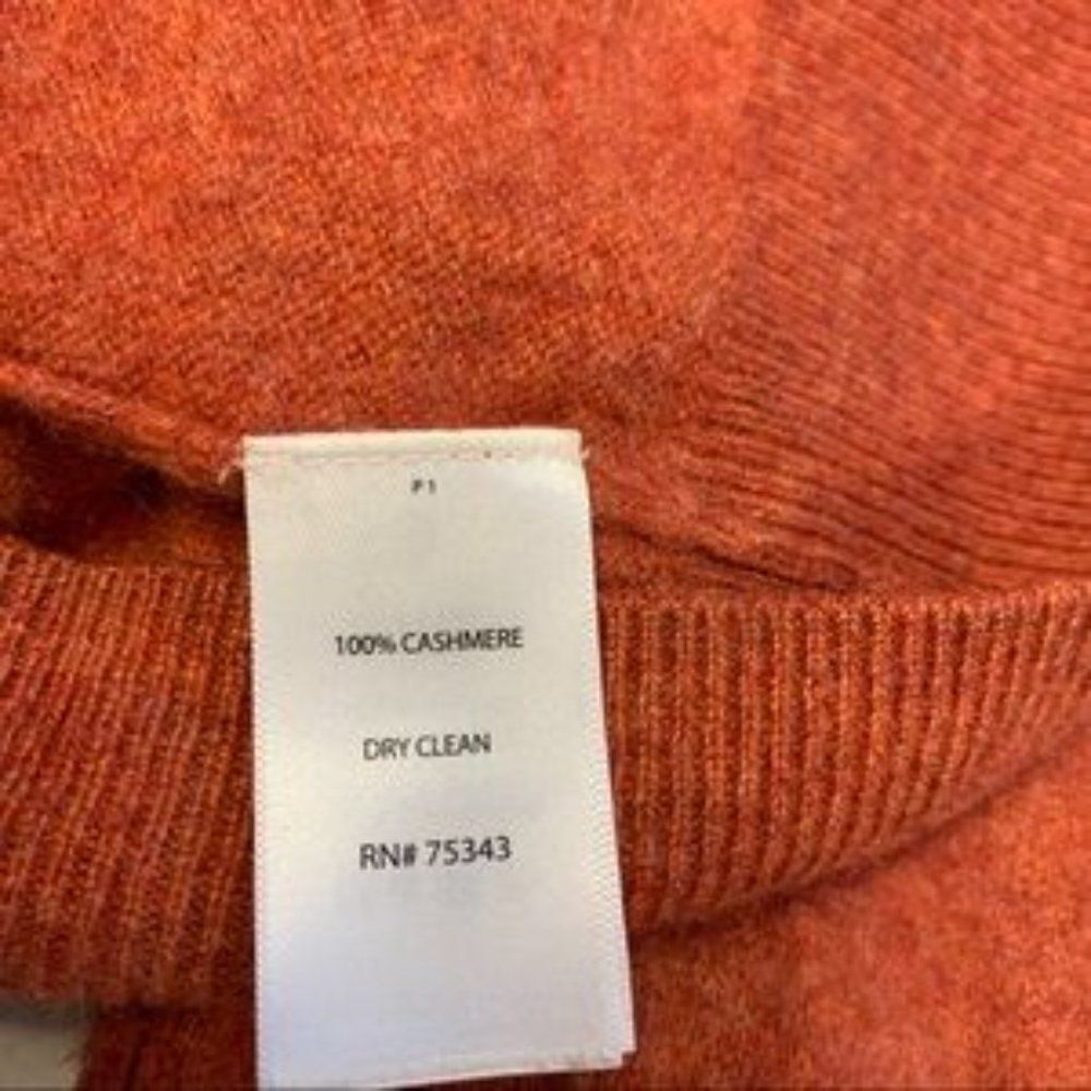 Tahari 100% cashmere sweater size large - Picture 3 of 7
